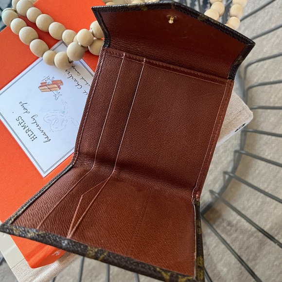 LOUIS VUITTON Compact Elise Monogram Wallet. Unisex. Excellent condition. - Picture 11 of 14